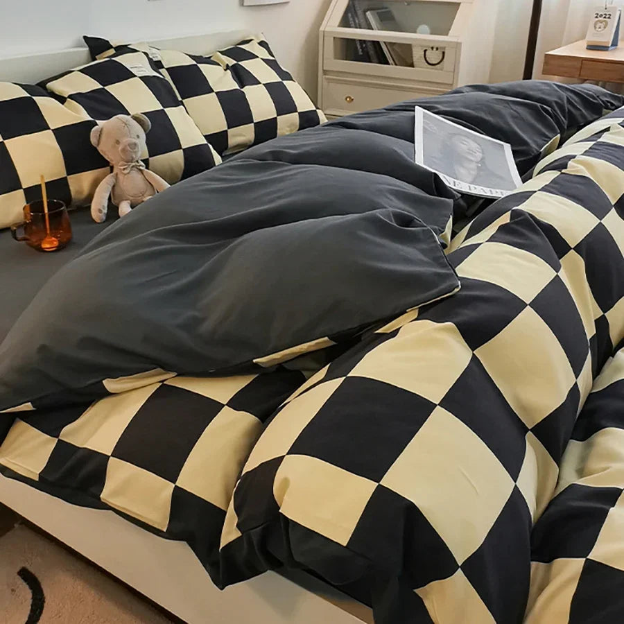 Grid Double-sided Cotton Quilt Bedding Set Four Piece Set