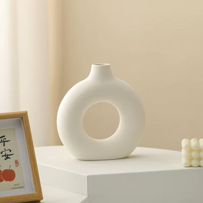 Pure White Ceramic Decorative Dried Flower Vase